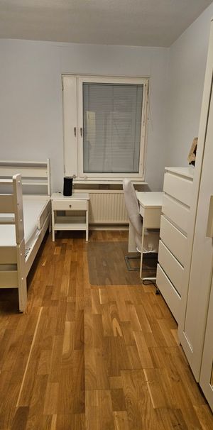 Hallonvägen, Kungsängen - Foto 1