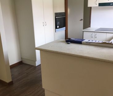 LOW MAINTENANCE, CENTRAL CONVENIENCE - Photo 5