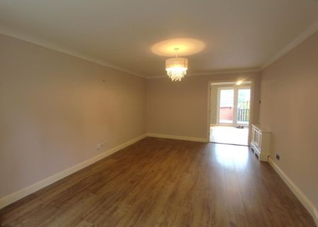 3 bedroom semi-detached house to rent - Photo 5