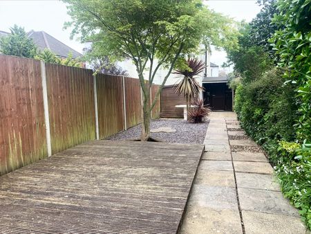 Capstone Road, Bournemouth, - Photo 4