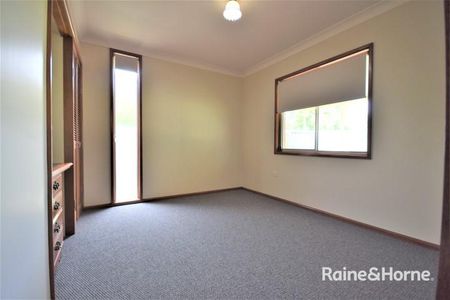 12 Hewlett Avenue, North Nowra, NSW 2541 - Photo 3