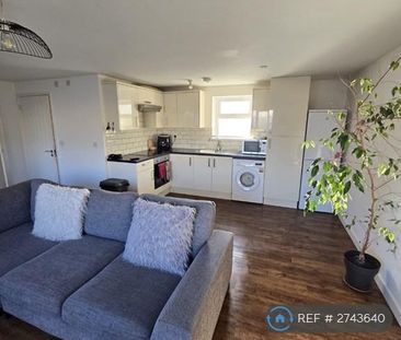 2 bedroom flat to rent - Photo 4