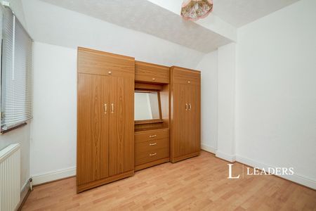 2 bedroom bungalow to rent Kettering Road, Northampton, Northamptonshire, NN3 - Photo 3