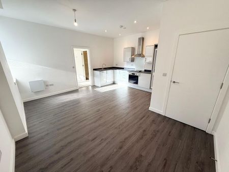 2 bedroom apartment to rent - Photo 4