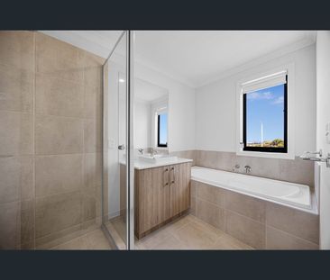 3 Seraphina Drive, Wyndham Vale, Vic 3024 - Photo 3