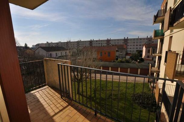 BEAU F4 AVEC BALCON, GARAGE ET CAVE - Photo 1