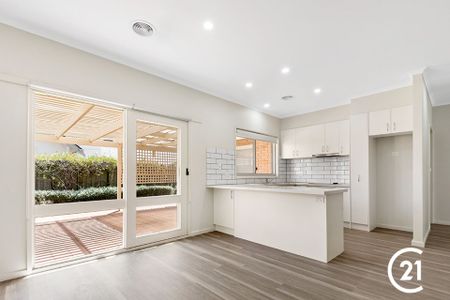 Stylish & Central - Photo 2