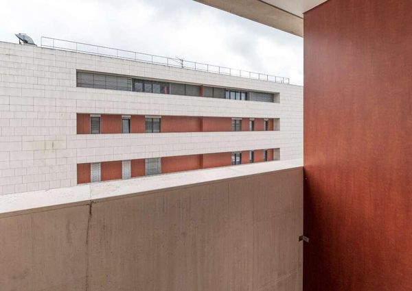 2 Bedroom Apartment with a view, Alto de Algés, Oeiras