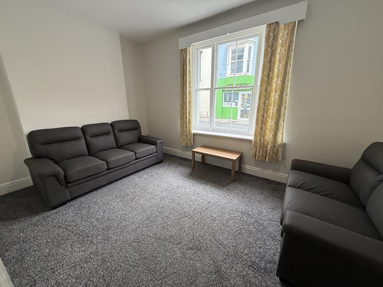 7 bedroom terraced house to rent - Photo 1