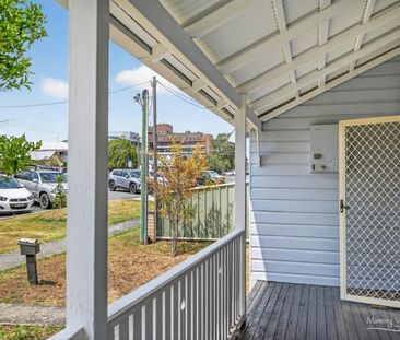 Convenient & Comfortable Living in the Heart of Taree - Photo 4