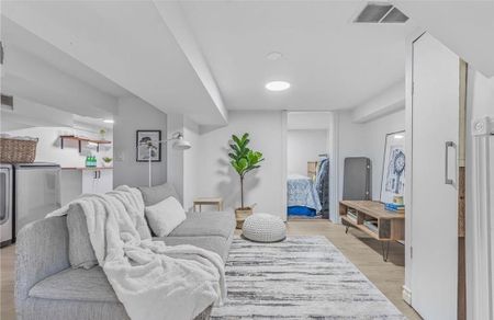 For Lease - 20 Greenaway Avenue, Hamilton, Ontario - Photo 2