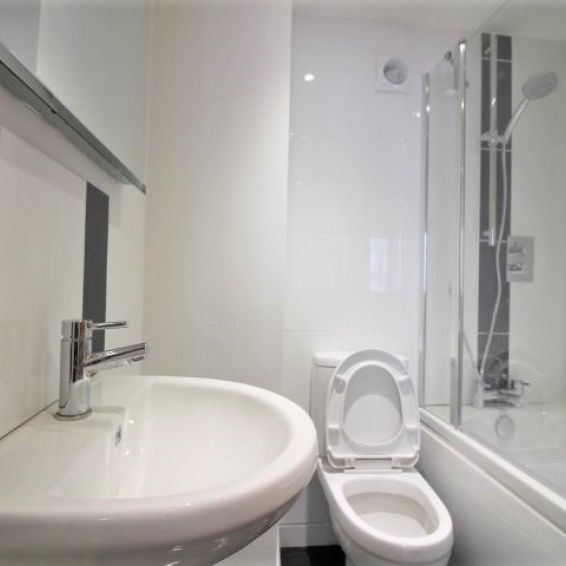 Ashburton, Newton Abbot - Photo 1