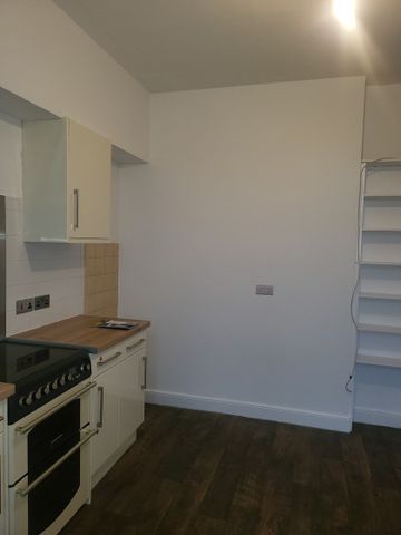 Property to let in Dundee - Photo 4