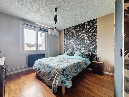 Location Maison 5 pièces 88m² NEUILLY LES DIJON 21800 - Photo 4