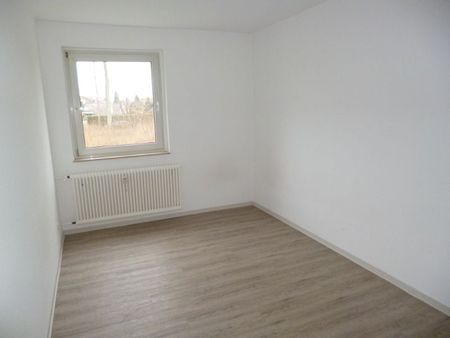 Attraktive Erdgeschoss-Wohnung – komplett modernisiert - Photo 3