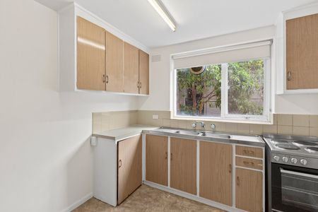 8/201 Auburn Road, Hawthorn VIC 3122 - Photo 2