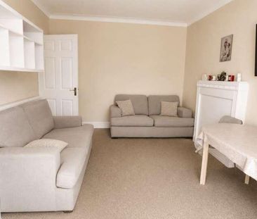 Beverley Drive, Edgware, Middlesex, HA8 - Photo 2