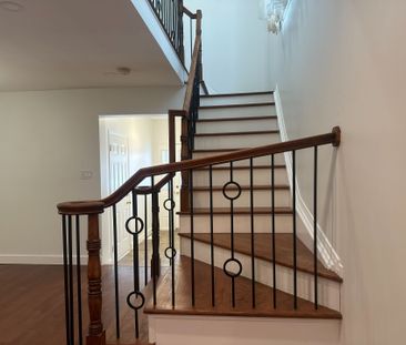 For Lease - 454 Wisteria Crescent, Hunt Club - Windsor Park Village... - Photo 6