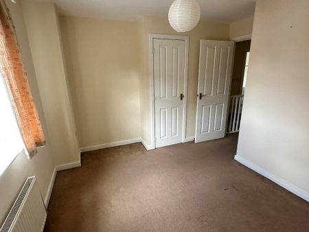 3 bedroom semi-detached house to rent - Photo 3