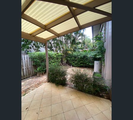 1/26 Barton Road, Hawthorne, Qld 4171 - Photo 1
