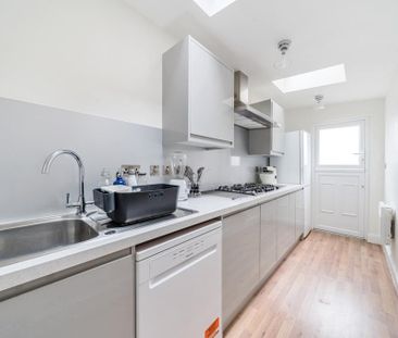 8 bedroom house to rent - Photo 3