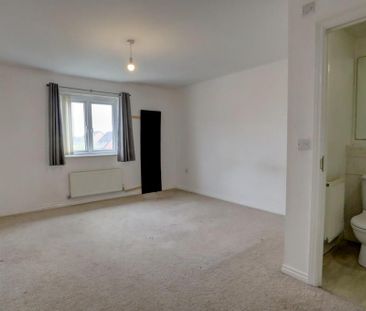 4 bedroom terraced house to rent - Photo 4