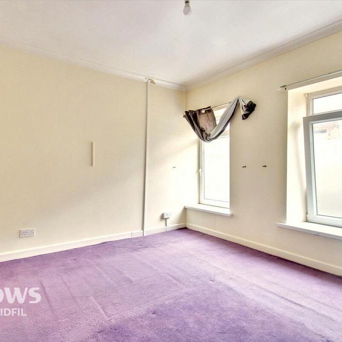 2 bedroom end of terrace house to rent - Photo 1