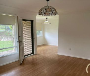Three Bedroom Home&comma; in a Prime Location&excl; - Photo 3