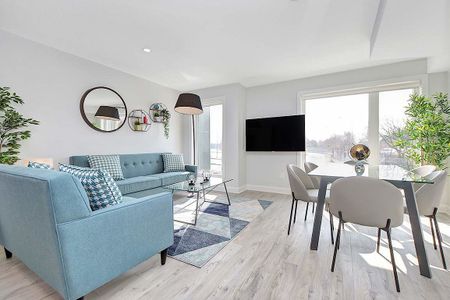 101-115 Amaya, Carlingwood West - Glabar Park - McKellar Heights, Ottawa, ON - Photo 3