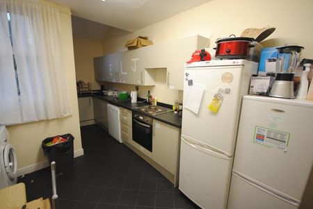 7 bedroom house to rent - Photo 3