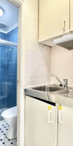 Well maintained studio with convenient setting - Photo 3