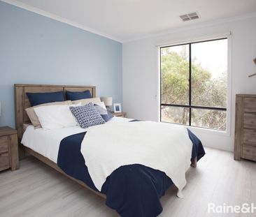 Quality Living in Spacious Family Home on Hindmarsh Road - Photo 5