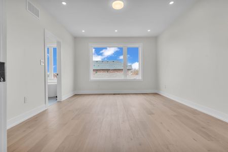 For Lease - 138 Bowie Avenue, Toronto, Ontario - Photo 2
