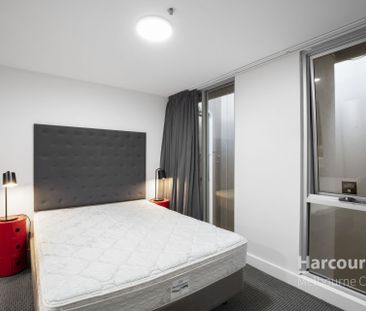 509/318 Little Bourke Street, Melbourne - Photo 5