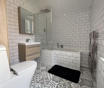 1 bedroom in a house share to rent - Photo 6