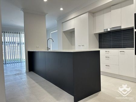 Brand New Modern 4 Bedroom Home Awaits (Private inspection everyday) - Photo 4
