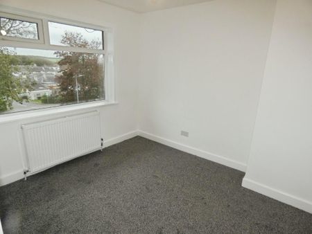 3 bedroom end of terrace house to rent - Photo 5
