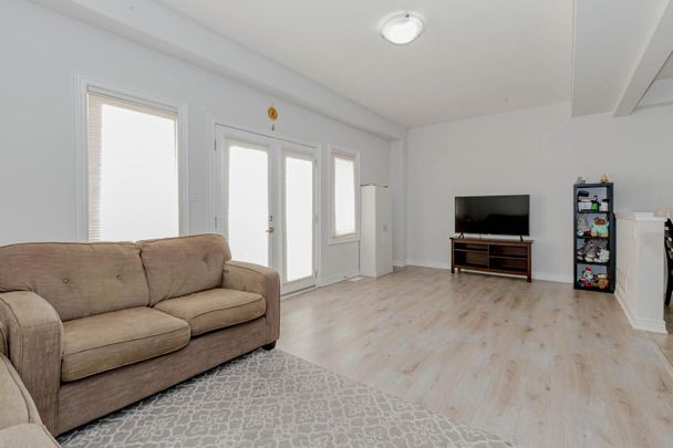 For Lease - 49 Sexton Crescent, Hamilton, Ontario - Photo 1