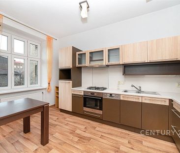 Pronájem bytu 2+1 93 m² - Photo 4