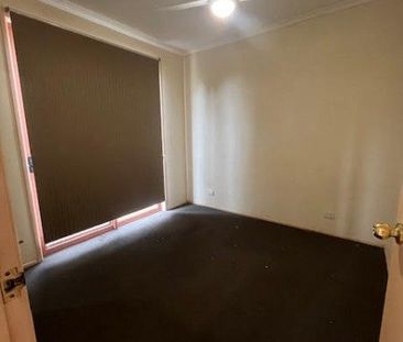 Best location Opposite Warrigal state school - Photo 6