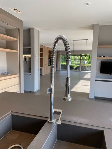 LUXE APPARTEMENT + zeer riant zongericht terras, dubbele garage & (wijn)kelder - Foto 4