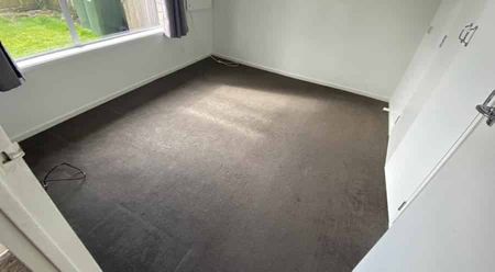 Tidy Two-Bedroom Brick Unit - Photo 4