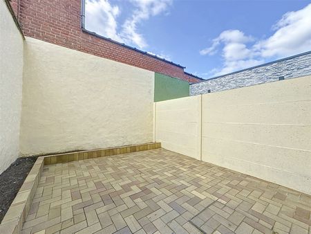 Ruime bel-etage woning met garage te Sint-Amandsberg! - Photo 4