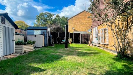 3 bedroom terraced house to rent - Photo 4