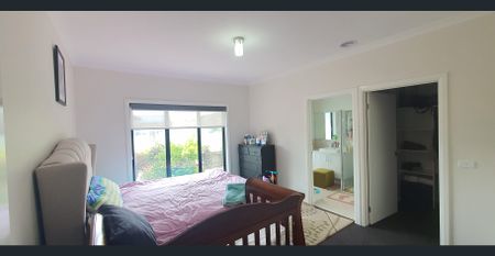 Family Living Made Easy! - Photo 3