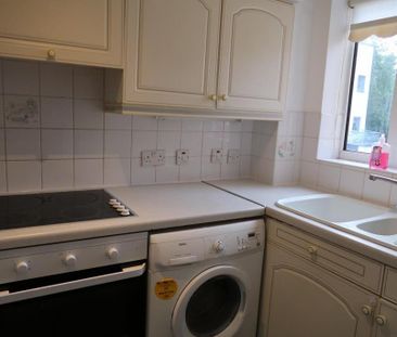 2 bedroom flat to rent - Photo 6