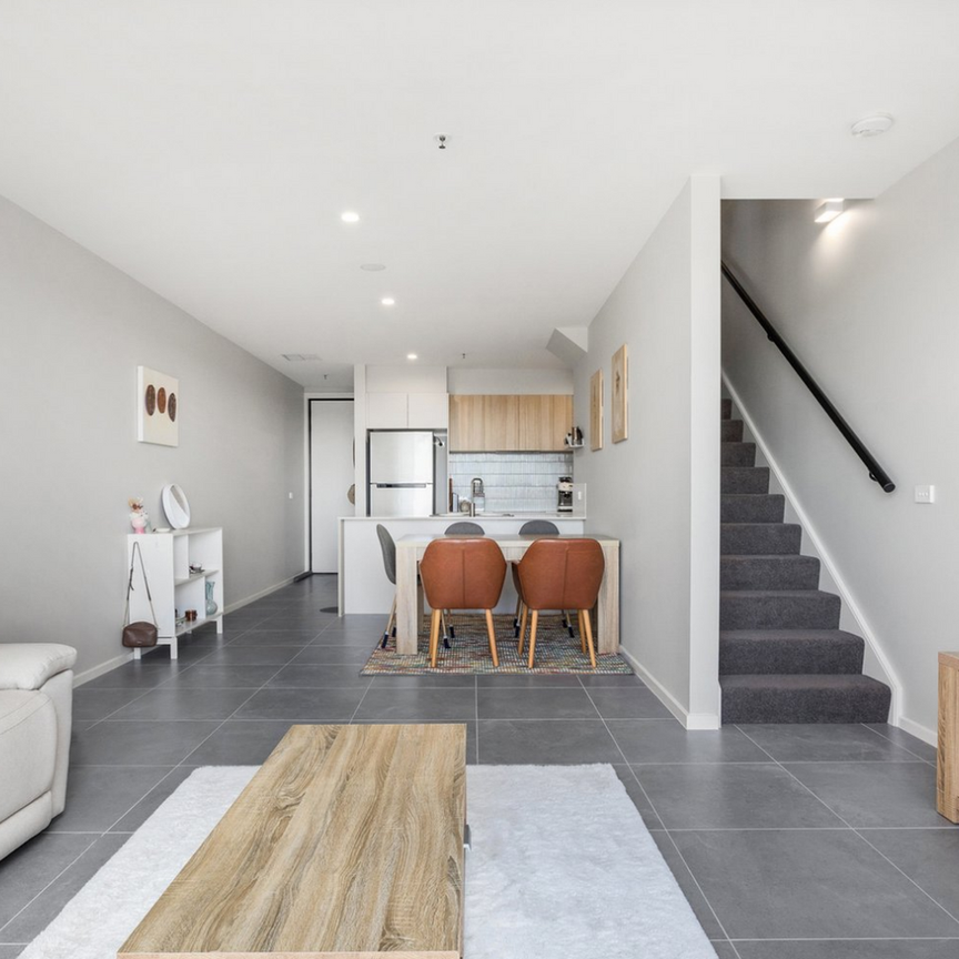 Modern Living in Denman Prospect - Photo 1