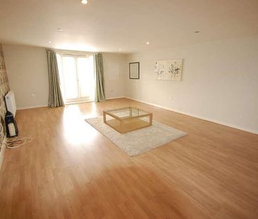 Grants Yard, Staffordshire, Burton Upon Trent, DE14 - Photo 1