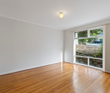 EVERYTHING YOU NEED! - Photo 2