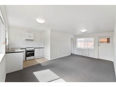Charming 1-Bedroom Unit in Woolloongabba - Photo 5
